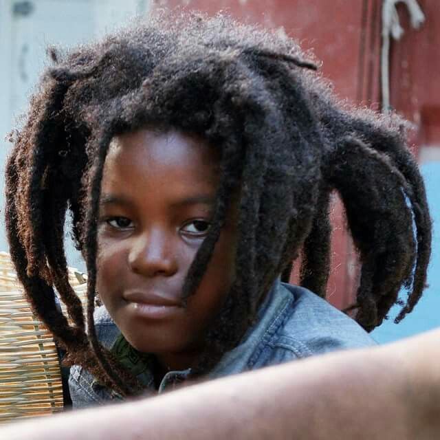 ....Rasta Children. Congo Dreads, Rihanna Dreadlocks, Rasta Livity, Freeform Dreadlocks, Natty Dreads, Baby Dreads, Freeform Dreads, Dreadlock Rasta, Rasta Hair