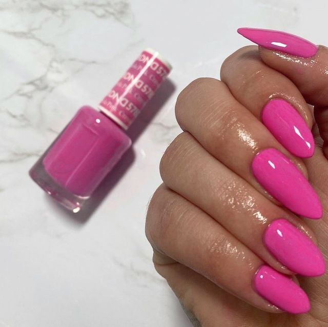 Dnd Gel Polish 578, Dnd Crayola Pink, Dnd Gel Pink Colors, Dnd Gel Polish Colors Summer 2023, Pink Dnd Gel Polish, Dnd Pink Nails, Dnd Barbie Pink, Dnd Nail Colors Gel Polish, Dnd Pink Gel Polish Colors