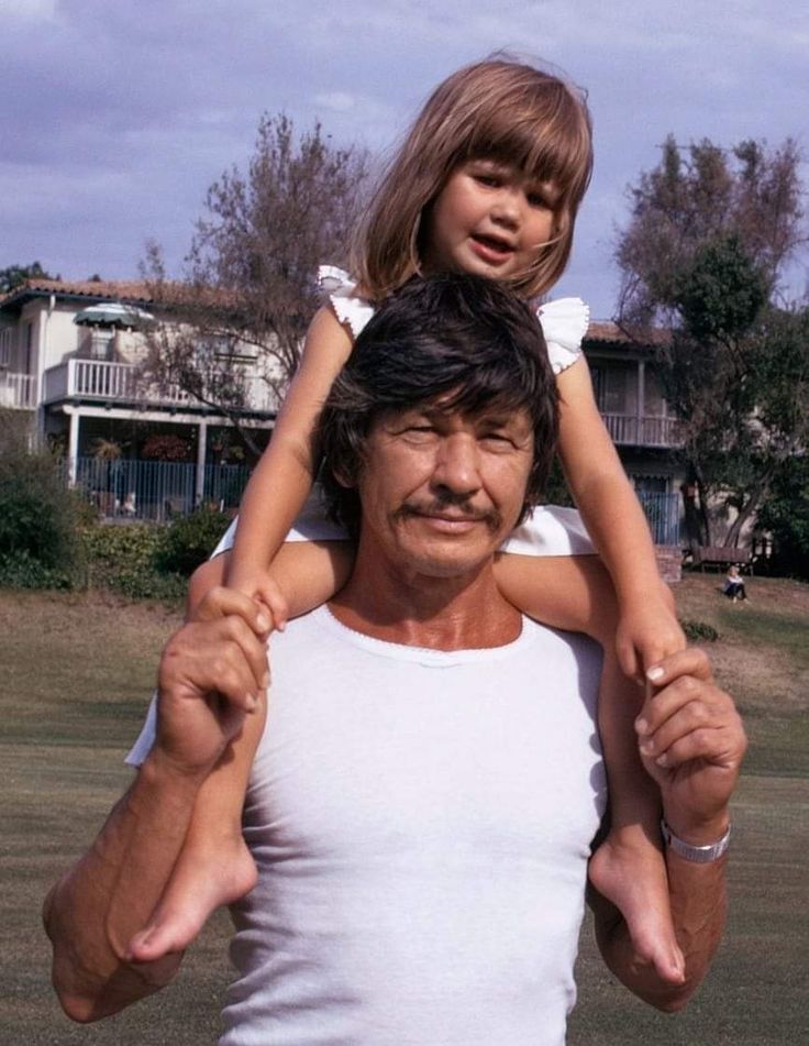 Charles Bronson Art, Actor Charles Bronson, Jill Ireland, Charles Brown, Charles Bronson, Hollywood Music, Old Hollywood Movies, Hollywood Legends, November 3