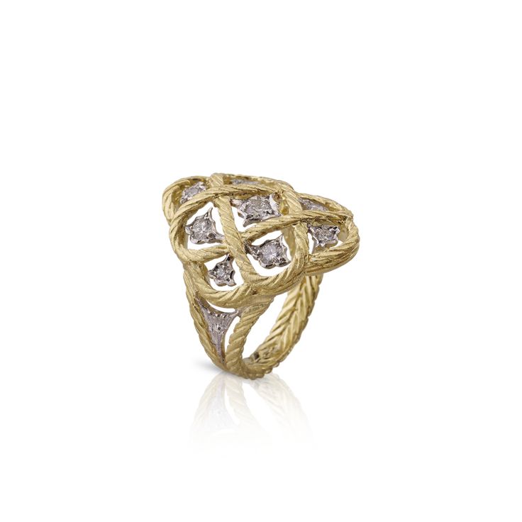 Buccellati - 戒指 - Étoilée Ring - 风格作品 Buccellati Rings, Gold Jewellery Collection, Elegant Rings, Modern Gold Jewelry, Rings Collection, Gold And Silver Rings, Gold Bracelets, Wide Band Rings, Elegant Ring