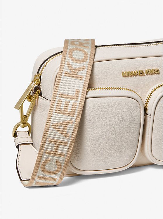 Michael Kors Jet Set Crossbody Bag, Michael Kors Leather Shoulder Bag With Mobile Phone Holder, Michael Kors Leather Shoulder Bag With Phone Holder, Michael Kors Rectangular Shoulder Bag With Cell Phone Pocket, Mk Bags Michael Kors, Purse Charms Diy, Crossbody Bag Outfit, Purse Michael Kors, Mom Things