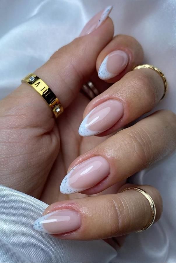 52 Amazing French Tip Nail Art Designs in the Summer of 2021 Coffin French, French Tip Nail Art, Acrylic French, Unghie Sfumate, Nail Tip Designs, Natural Nail Art, French Tip Nail Designs, Classy Nail Designs, Easy Nails