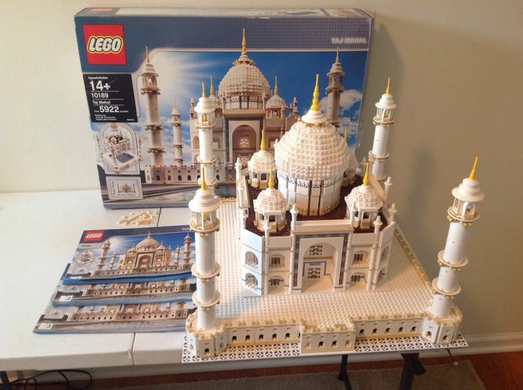 a lego model of the taj muscari in front of it's box