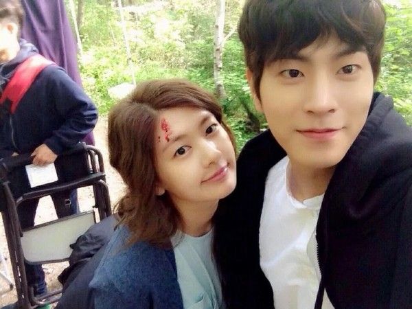 Jung So-min and Hong Jong-hyun Classic Alice In Wonderland, Prayer Circle, Hong Jong Hyun, So Min, Playful Kiss, Jong Hyun, Jung So Min, Young Actresses, Romance Movies