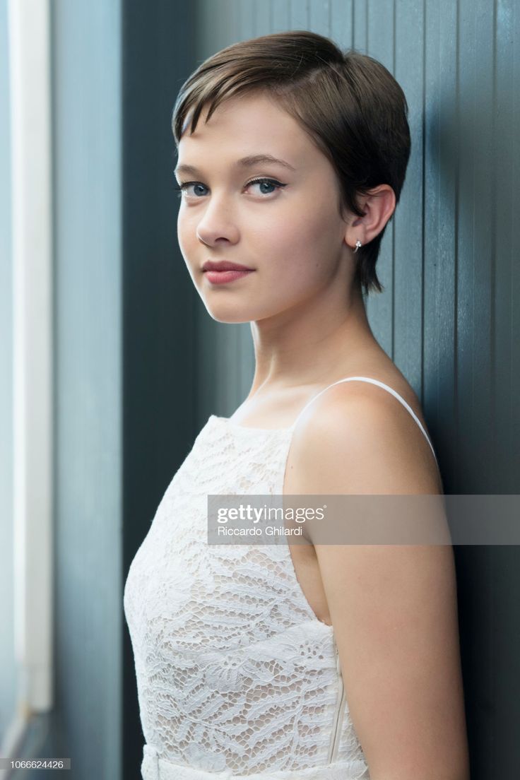 Cailee Spaeny, Cool Face, Super Short Hair, Fitness Inspiration Body, October 21, Female Portraits, Short Hair Cuts For Women, Rome Italy, Pixie Haircut