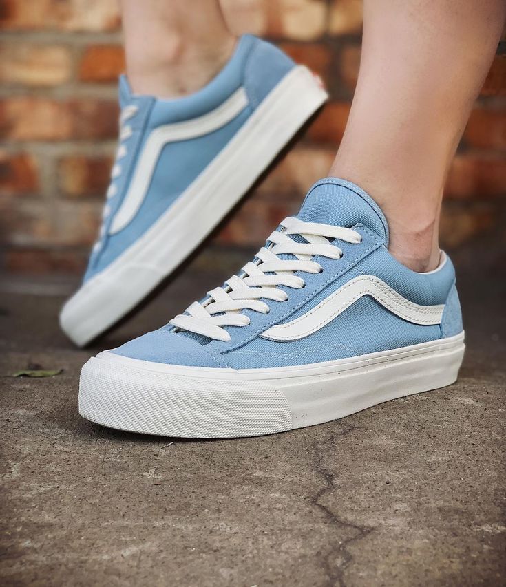 VANS VAULT OG STYLE 36 LX CANVAS/SUEDE (LIGHT BLUE)...-#vansshoes Old Skool Outfit, White Vans Outfit, Light Blue Vans, Red Jacket Outfit, Light Blue Jeans Outfit, Best Vans, Sport Casual Outfit, Black Fall Outfits, White Casual Sneakers