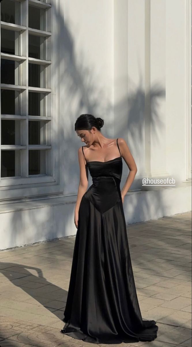 Prom Dress Inspo, Robes Glamour, Gaun Fashion, Dress For Wedding, Prom Dress Inspiration, European Vacation, Pretty Prom Dresses, Grad Dresses, House Of Cb