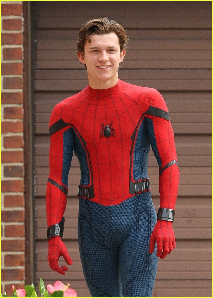  | Tom holland spiderman, Spiderman homecoming tom holland, Tom  holland peter parker