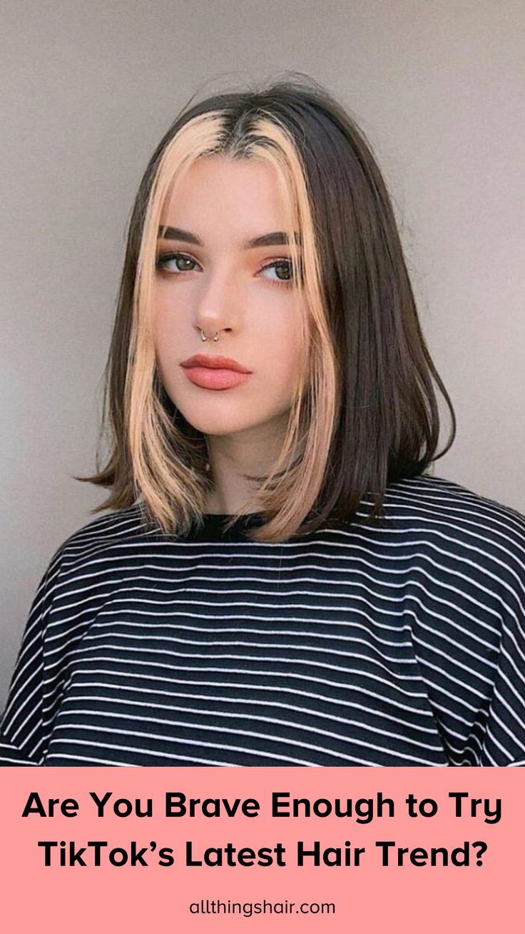 They’re experimental and fearless, and thanks to TikTok, e-girls have become the biggest subculture online. See the top e-girl looks we're loving, now! #egirl #egirlhair #egirlhairstyles #2020hairtrends #hairstreaks #90shair #90s #dualipa E Girl Hairstyles, E Girl Hair, Trendy We Fryzurach, Hair Color Streaks, Hair Streaks, Short Hair Color, Curly Bob Hairstyles, Hair Inspiration Color, Hair Color Dark