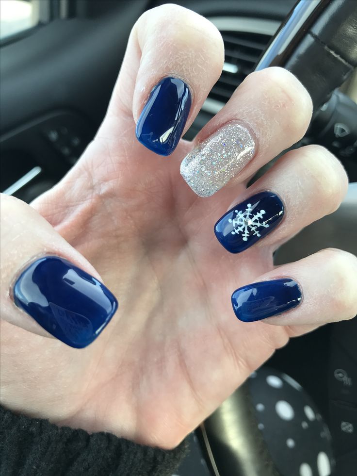 Best winter nails ever!! White Winter Nail Designs, Nails Blue And White, Nail Polish Colors Winter, Winter Nail Polish, December Nails, Fun Nail Colors, Nail Colors Winter, Color Nails, Gel Nail Colors