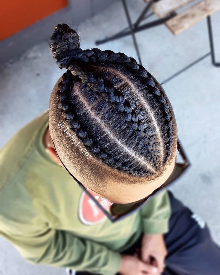 3 Cornrows Zöpfe für Männer - #Cornrows #für #Männer #Zöpfe,  #Cornrows #für #Männer #Z�öpfe Check more at https://g23.nailbeauty.site/3-cornrows-zopfe-fur-manner-cornrows-fur-manner-zopfe/ Cornrow Braids Men, Braid Styles For Men, Boy Braids Hairstyles, Cornrow Hairstyles For Men, Braids For Boys, Braided Hairdo, Mohawk Hairstyles, Braided Ponytail Hairstyles, Two Braids