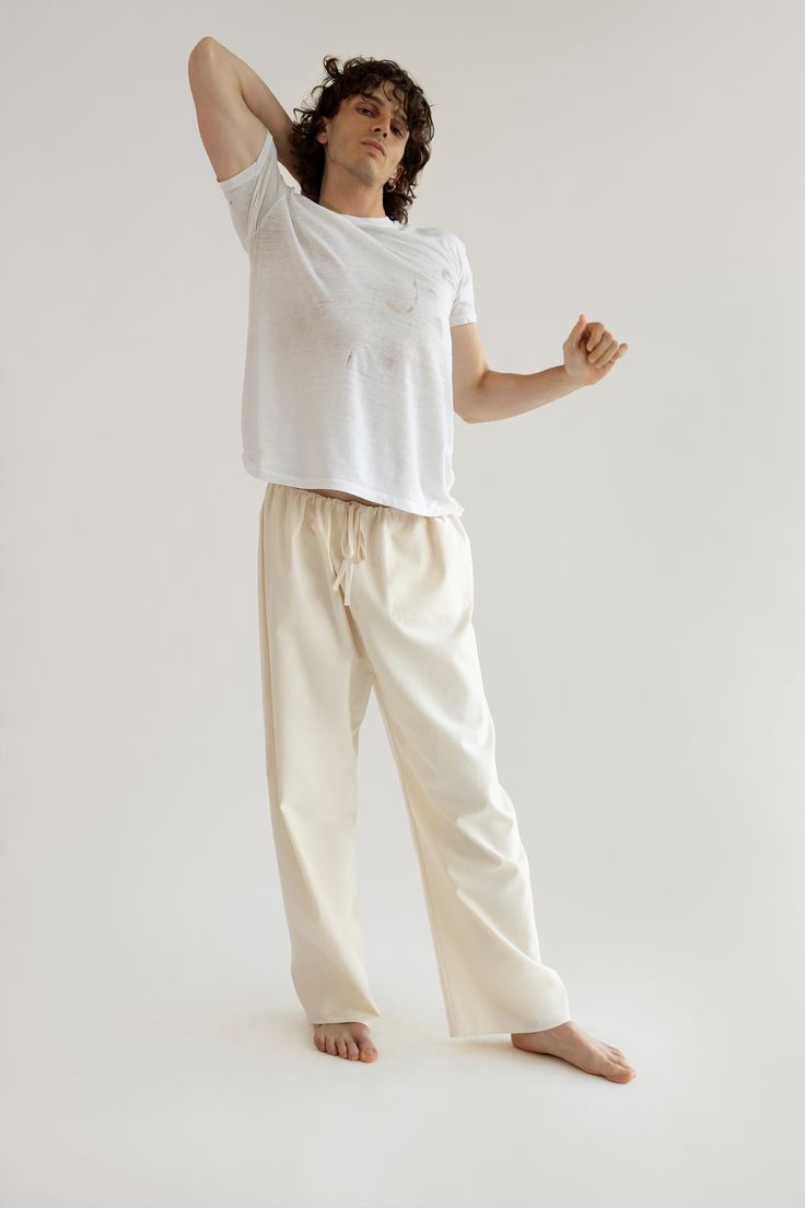 A cozy cotton drawstring pant that can be dressed up or down for every day of the week. Much like your boyfriend's pants, this style is intended to fit oversized. We recommend sizing down for a less oversized look. Inspired by vintage men's workwear, this durable fabric is speckled, and features tonal embroidery, and a hidden pocket on the inside. Orseund Iris offers a 7-day exchange & return policy for all items except for final sale pieces. Men's Workwear, Orseund Iris, Boyfriend Pants, Tonal Embroidery, Mens Workwear, Hidden Pocket, Easy Going, Oversized Look, Drawstring Pants