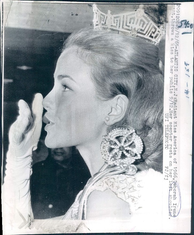 September 11, 1965:  Miss America 1966 Deborah Bryant is pictured moments after her coronation in Boardwalk Convention Hall.  Debbie graduated from both Christian College (A. A.) and the University of Kansas (B. A.) Scholarship Organization, Convention Hall, Royalty Fashion, College Scholarships, Christian College, Miss France, University Of Kansas, Miss America, Scholarships For College