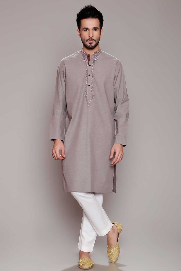 Latest Men Modern Kurta Styles Designs Collection 2018-19 by Chinyere Pajama Men, Veil Updo, Pakistani Wear, Man Dress Design, Boys Kurta Design, Desi Outfits, Western Outfits Men, Gents Kurta, Men Kurta