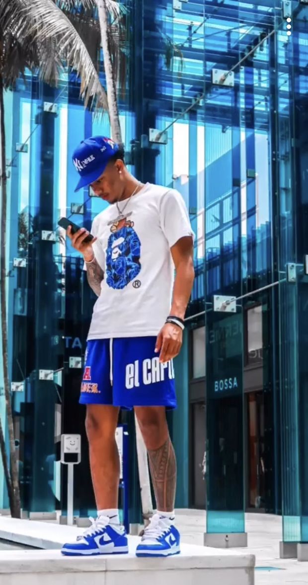 Blue themed Summer streetwear outfit. Blue Dunks White and Blue Bape #dunks #bape #streetwear @14yden Dunk Outfit, Dunks Outfit, Drip Outfit Men, Mens Summer Outfits, Black Men Fashion Swag, Mens Casual Outfits Summer, Black Men Street Fashion, Swag Outfits Men, Dope Outfits For Guys