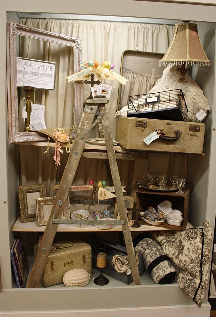 Small Space- Booth display using an old ladder (from Notes from A