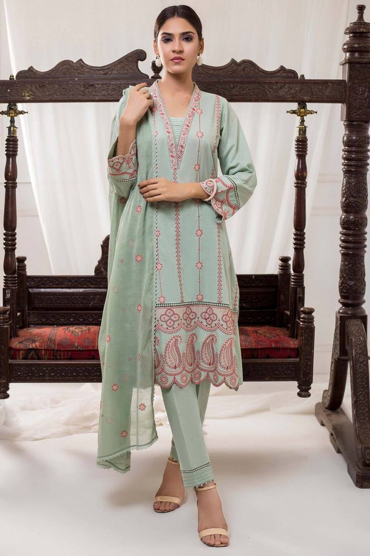 Zeen Wum31325 Aqua Foam Luxury Chiffon 2021 Long Sleeve Pista Green Georgette Palazzo Set, Georgette Palazzo Set With Sheer Dupatta And Long Sleeves, Long Sleeve Georgette Palazzo Set With Sheer Dupatta, Fitted Green Sets With Naqshi, Semi-stitched Pista Green Palazzo Set For Spring, Long Sleeve Mulmul Kurta With Sheer Dupatta, Unstitched Chiffon Lawn Suit With Resham Embroidery, Green Naqshi Churidar For Eid, Green Long Sleeve Kurta With Sheer Dupatta