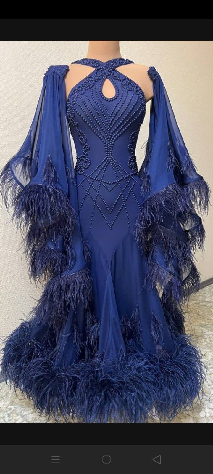 Standard Dresses Ballroom, Latin Dress Competition, Performing Outfits, Ballroom Dress Inspiration, Ballroom Competition Dress, Ballroom Dance Competition Dress, Dance Dress Ideas, Bella Dresses, Ballroom Dance Competition