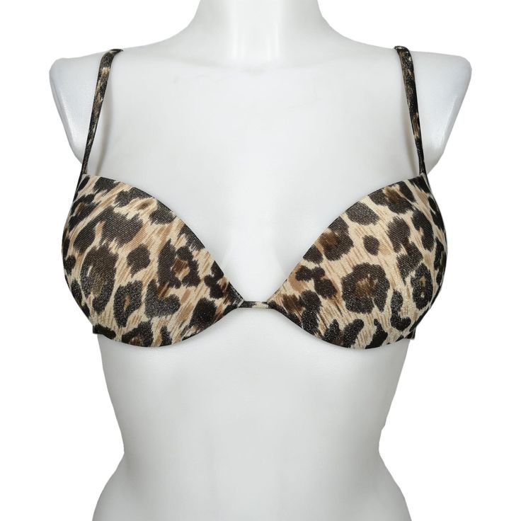 Dolce & Gabbana Leopard Print Push-Up BH im typischen Dolce und Gabbana Stil. Aus Lurex mit goldenen Akzenten. Hergestellt in Italien. Dieses Modell unterstützt und verschönert das Dekolletee. Abnehmbare Polsterung. Vintage Mode, 2000er Jahre. 📅Ära / Vintage Kleidung Y2K 🌡️ Zustand 9/10 -- Ausgezeichneter Vintage Zustand 📏 Größe USA - 34B ES - 2B EU - 75B 🎨 Farbe Leopard Muster 🧵 Material Lurexfaden 🔗 Link zum Shop https://evokstore.etsy.com ✈️ KOSTENLOSER Versand Alle Artikel versenden KO Violet Starling, Bra Vintage, Leopard Print Bra, 2000s Era, Lurex Fabric, Fashion 2000s, Clothing Y2k, Print Bra, Bra Items