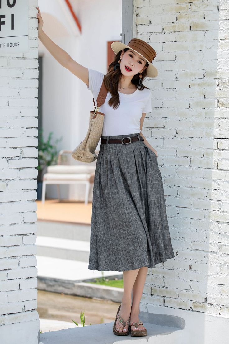 Casual A-line Maxi Skirt For Work, Casual A-line Pleated Skirt For Work, Casual A-line Flowy Mini Skirt, Casual Flowy A-line Mini Skirt, Casual A-line Pleated Maxi Skirt, Casual A-line Skirt With Pockets, Casual Pleated Skirt For Summer Workwear, Casual Summer Pleated Skirt For Workwear, Gray Flowy Maxi Skirt