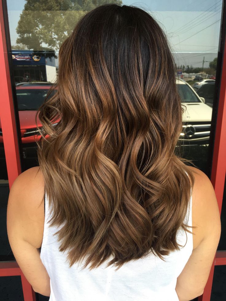 Balayage hair, balayage highlights, brown balayage hair, highlights, dark brown hair, hair painting, ash brown hair, caramel hair, medium length hair Instagram: @hairbyjayleen #brunettebalayagehair Caramel Balayage Medium Length, Brown Balayage Caramel, Balayage Medium Length, Medium Brown Balayage, Christie Brinkley Hair, Boliage Hair, Balayage Medium, Balayage Caramel, Balayage Dark