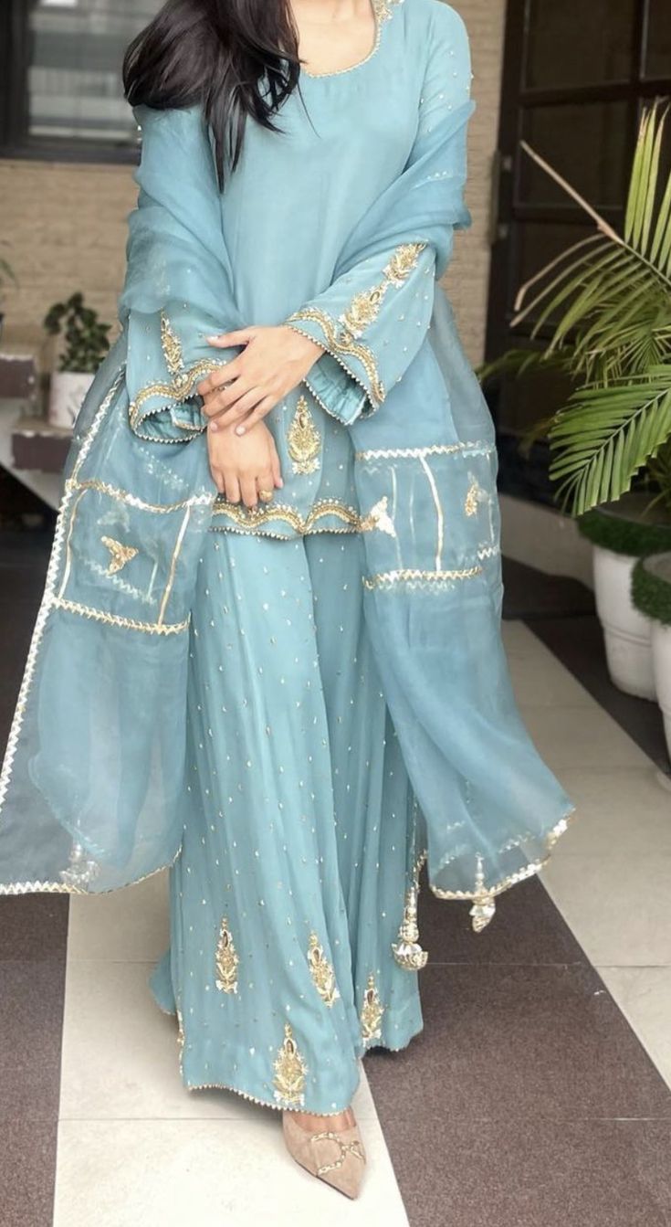 Pearl Lace Design On Suits, Embroidery Punjabi Suits Design, Wedding Suit Women Punjabi, New Pakistani Suit Design, Gray Combination Color Clothes, Royal Blue Suits Women Indian, Unique Suits Women, Traditional Punjabi Outfits, Blue Indian Suit