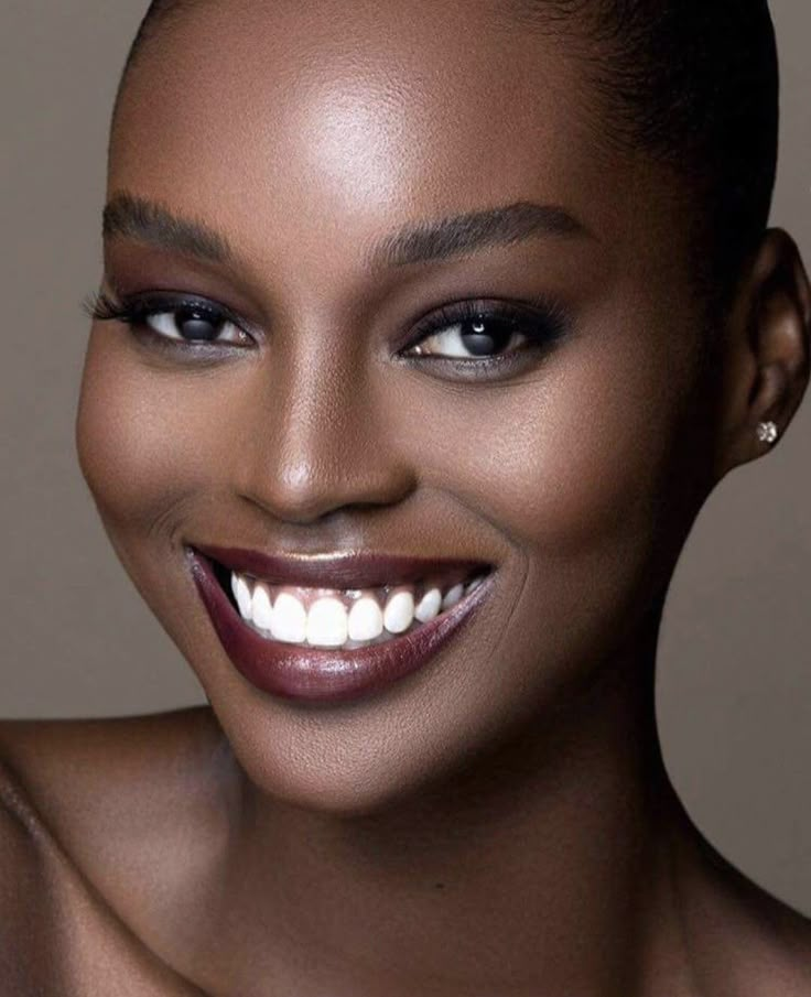 Perfect Teeth, Dark Skin Beauty, That Smile, Dark Skin Women, Makeup For Black Women, Magic Art, Dark Beauty, Brown Skin, Black Is Beautiful