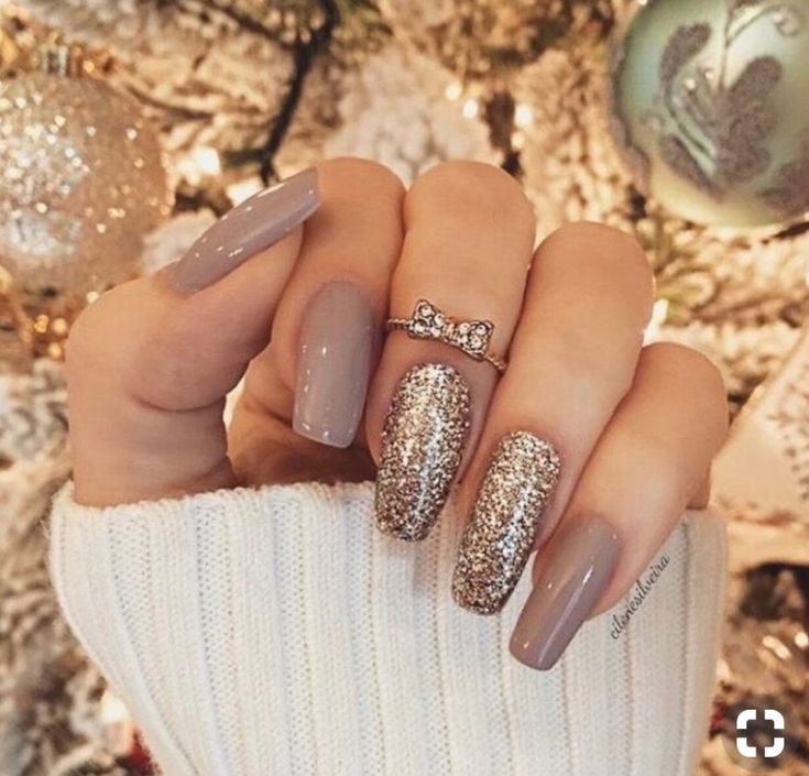 10 Most Elegant Nail Designs For Fall [Photos] | Nails Tech, New Years Eve Nails, Squoval Nails, Elegant Nail Designs, Nude Nail Polish, Nail Decor, New Year's Nails, Nails And Makeup, Elegant Nails