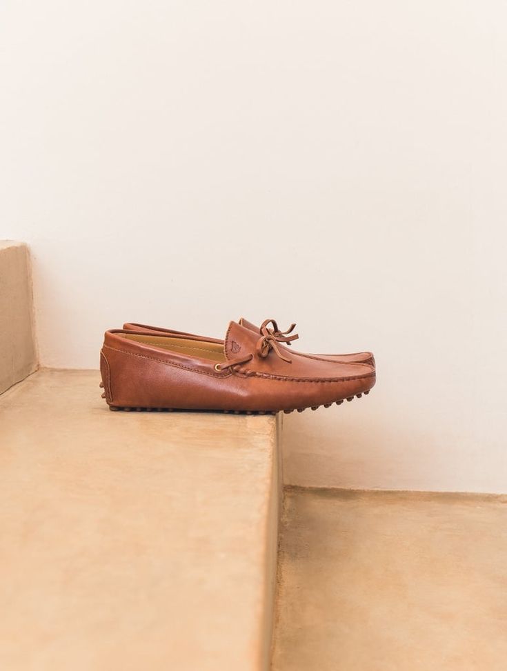 Shoes - Magnifique - Cognac - Bobbies Driving Shoes Men, Oxford Platform, Wedge Loafers, Platform Clogs, Driving Loafers, Havana Brown, Best Laptops, Driving Shoes, Clean Shoes