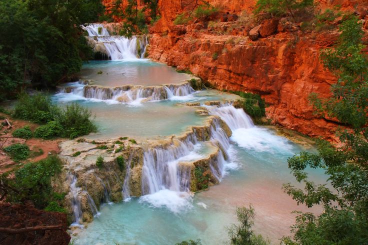 there are many small waterfalls in the water