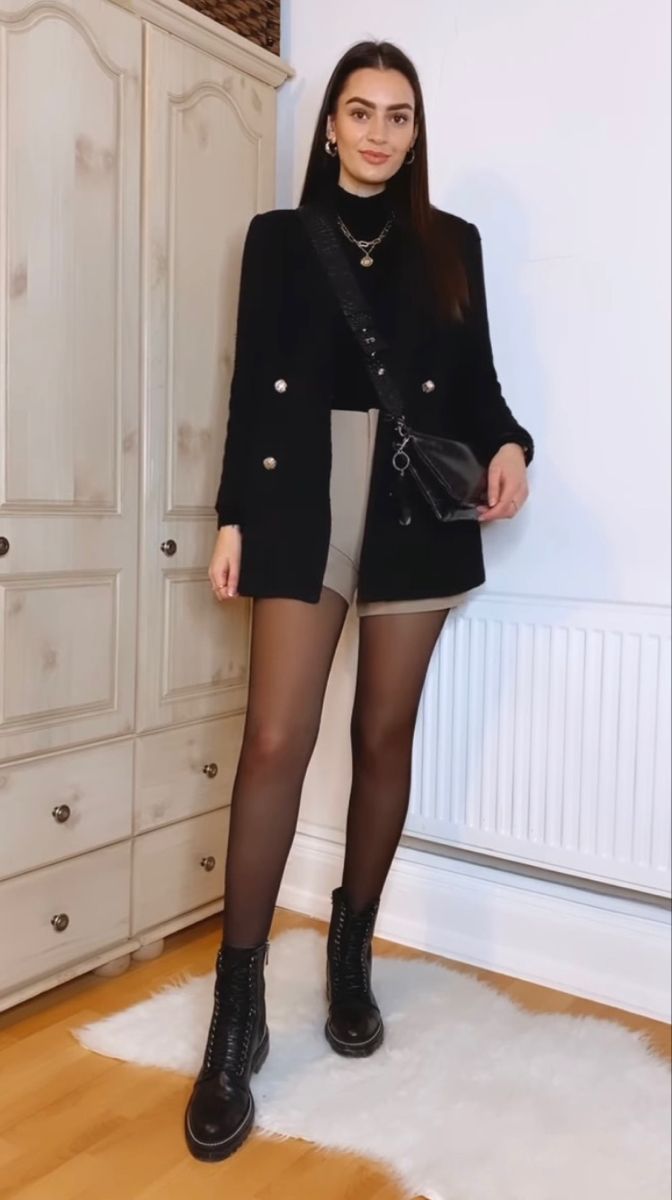 Outfit Botas, Chique Outfit, Fiesta Outfit, Causual Outfits, Fashion Mistakes, Looks Chic, Blazer Outfits, Autumn Outfit, Winter Fashion Outfits