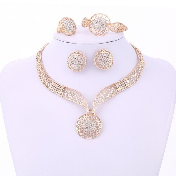 Women Delicate Gold Bridal Jewelry Sets Rhinestone Pendant Collar Bracelet Crystal Earrings Rings Wedding AccessoriesModel Number:32717003424 Dubai Gold Jewelry, Gold Bridal Jewellery Sets, Gold Jewelry Sets, Fashion Jewelry Sets, African Beads, Bridal Gold Jewellery, Earrings Rings, Bead Jewelry, Engagement Jewelry