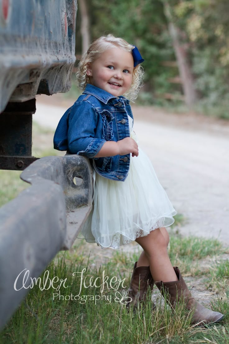 Little Cowgirl! I need to find J this outfit!! Baby Cowgirl Pictures, Toddler Cowgirl Outfit, Girls Cowgirl Outfits Kids, One Year Old Cowgirl Outfit, Country Party Outfit, Western Toddler Girl Outfit, Baby Cowgirl Outfits, Toddler Cowgirl, Little Cowgirl Outfit Kids Girl