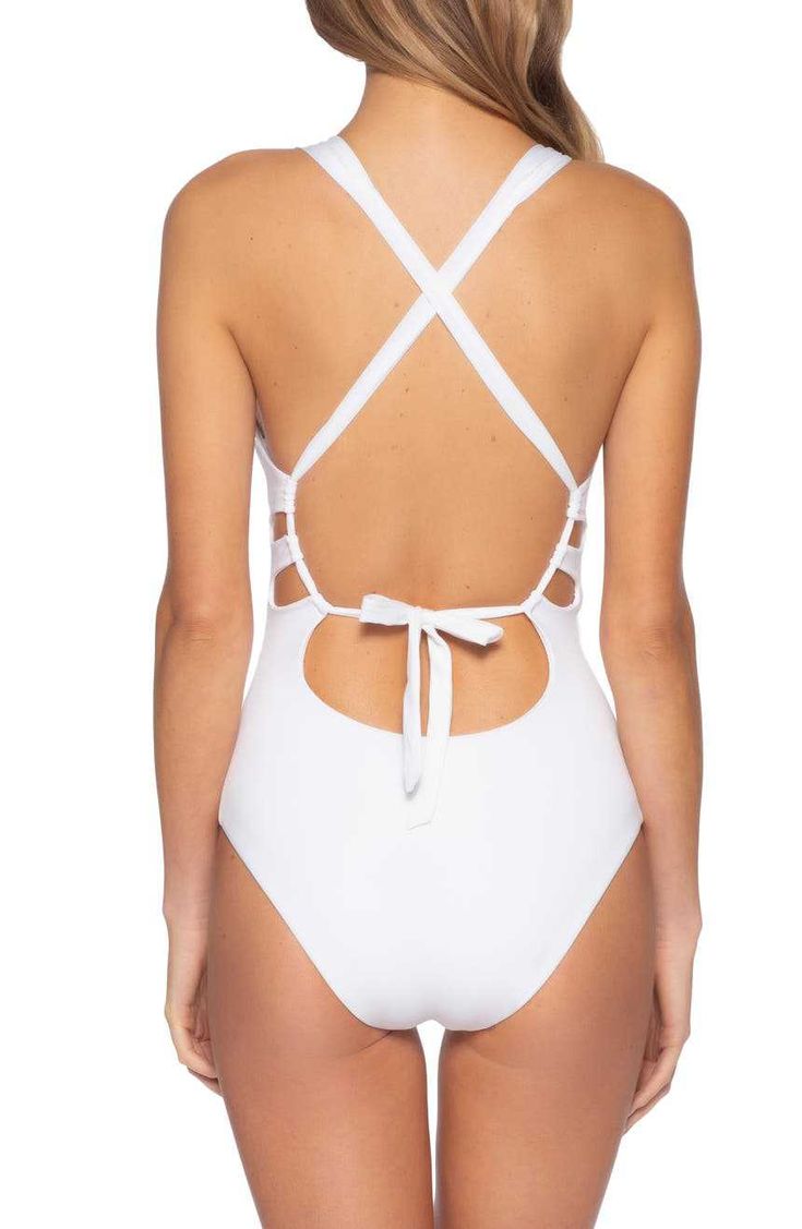 Embrace elegance and allure with our Sleek Backless Monochrome One-Piece Swimsuit. Crafted with a minimalist design and a daring backless silhouette, this swimsuit exudes sophistication and confidence. The smooth, high-quality fabric offers a comfortable fit, while the flattering cut enhances your curves. Whether lounging by the pool or strolling along the beach, make a statement with this chic swimwear essentialWhether with steel tow: With chest pad without steel towColor: WhiteSize: S, M, LSty Modest One Piece Swimsuit, Modest One Piece, Sophisticated Swimwear, Chic Swimwear, One Piece Swimsuit White, Backless Swimwear, Beach Dinner, Romantic Beach, Synthetic Lace Wigs