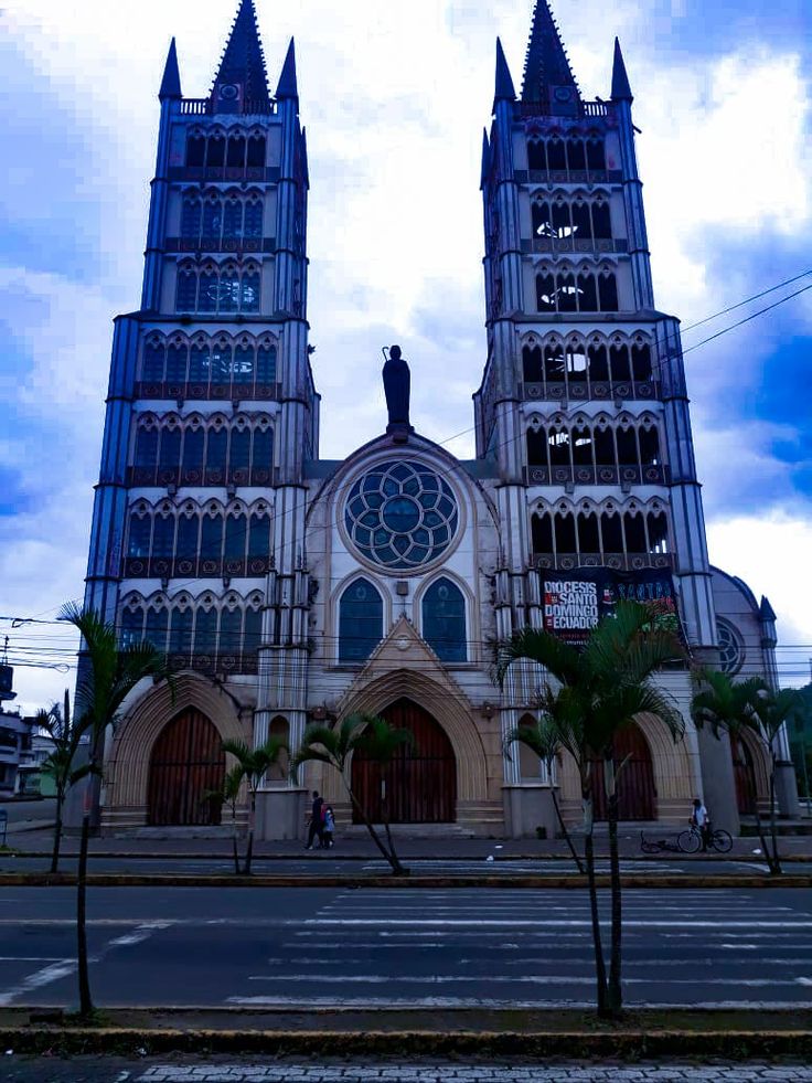 catedral de Santo Domingo | Landmarks, Building, Notre dame