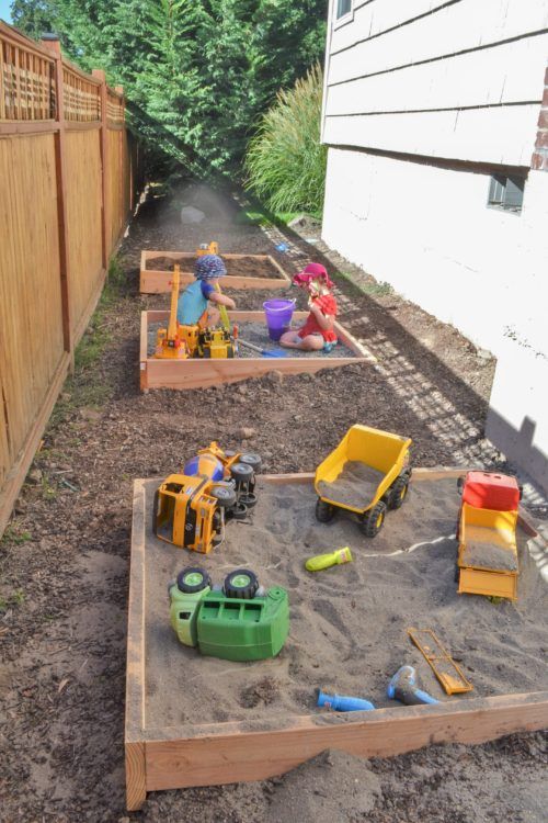 children's construction site with toys in it and the words diy construction site boxes for kids of all ages