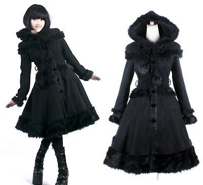 Gothic Winter Coat, Gothic Clothing Ideas, Vintage Winter Coats Women, Warm Winter Outfits Women, Gothic Bohemian Fashion, Old Punk Fashion, 2000s Fashion Goth, Goth Winter Coat, Gothic Winter Outfits Cold