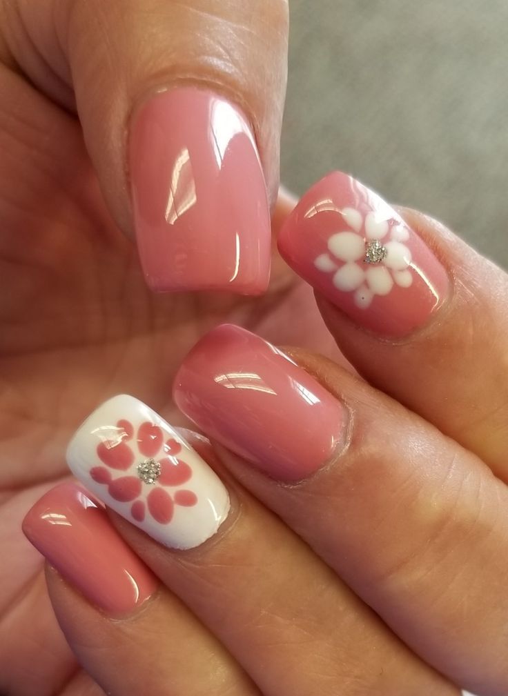 Spring time nails Mail Manicure Designs, Spring Time Nails Ideas, Fun Spring Nails Design, Springtime Nails, Spring Time Nails, Fun Spring Nails, Time Nails, Spring Nail Colors, Flower Nail Designs