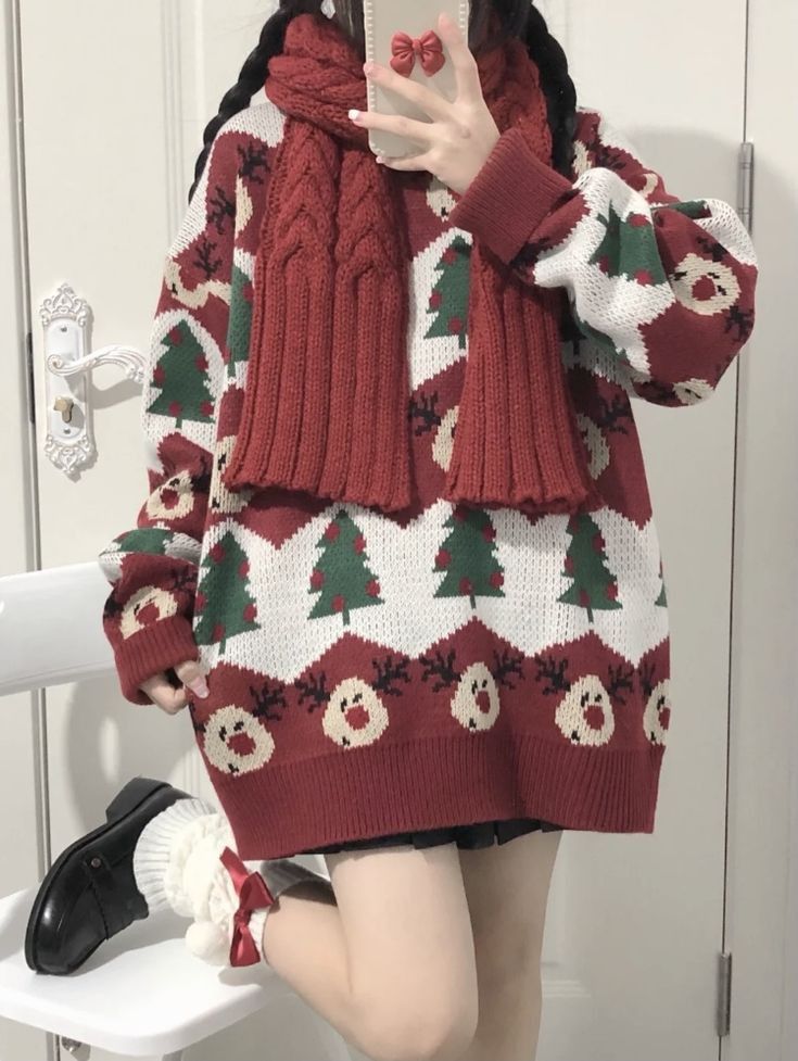 Cute Korean Christmas Outfits, Korean Fashion Christmas, Christmas Outfit Aesthetic Korean, Christmas Clothing Aesthetic, Christmas Ootd Korean, Christmas Cottagecore Outfit, Kawaii Christmas Outfits, Christmas Korean Outfit, Cute Christmas Outfits Aesthetic