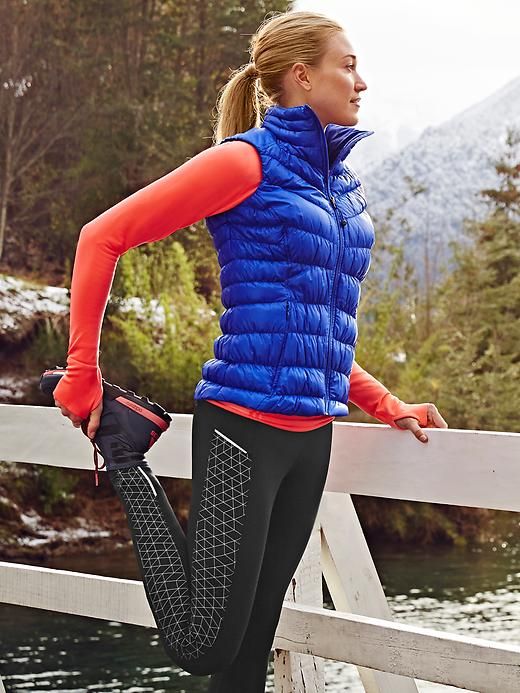 Outfit Sports Closet, Winter Running Outfit, Workout Outfits Winter, Lauren Collins, Training Outfit, Winter Training, Sporty Girl, Fall Fashion Skirts, Running Wear