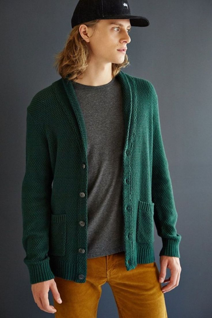 Nice 40 Amazing Cardigans For Men Who Want To Look Stylish http://rohayati.com/40-amazing-cardigans-for-men-who-want-to-look-stylish/ #home #decor #Farmhouse #Rustic Cardigan Outfit Men, Green Cardigan Outfit, Outfits With Grey Cardigan, Cardigan Outfit Aesthetic, Fashion Nova Men, Cardigans For Men, Men Cardigan, Cardigan Outfit, Mens Cardigan Sweater