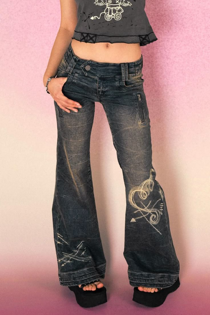 Pixie Rebels Retro Washed Flared Jeans - Vintage Style Pixie Rebels, Aesthetic Heart, Flare Bottoms, Grunge Fairycore, Patchwork Denim, Kehlani, 2000s Fashion Outfits, Y2k Clothing, Grunge Goth