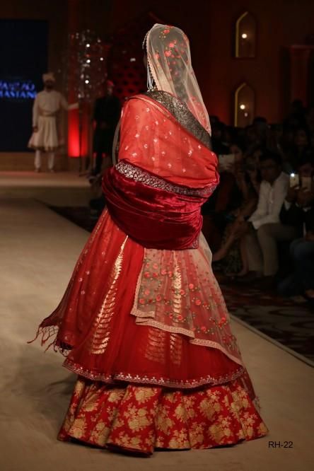 Bajirao Mastani collection lehenga set Tarun Tahiliani Bridal, Indian Wedding Sari, Bajirao Mastani, Peach Lehenga, Bridal Makeup Tips, Blue Winter Wedding, Bridal Lehenga Online, Indian Lehenga Choli, Wedding Sari