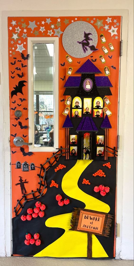 30 Easy Halloween Classroom Decorations - RecipeMagik | Halloween door ...