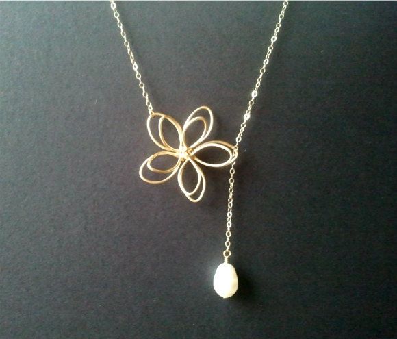 Flower with White Pearl Lariat Necklace, Flower pendant, Pearl charm Necklace, wedding jewerly, everyday jewelry, Necklace. $24.50, via Etsy. Flower Charm Jewelry For Wedding Gift, Wedding Gift Jewelry With Flower Charm, Elegant Flower Necklace For Mom, Gold 3d Flower Jewelry For Gift, Gold 3d Flower Jewelry Gift, Rose Gold Jewelry With 3d Flowers For Gift, Dainty Jewelry With 3d Flowers For Gift, Delicate Jewelry With Flower Decoration For Gift, Silver Jewelry With 3d Flowers For Gift