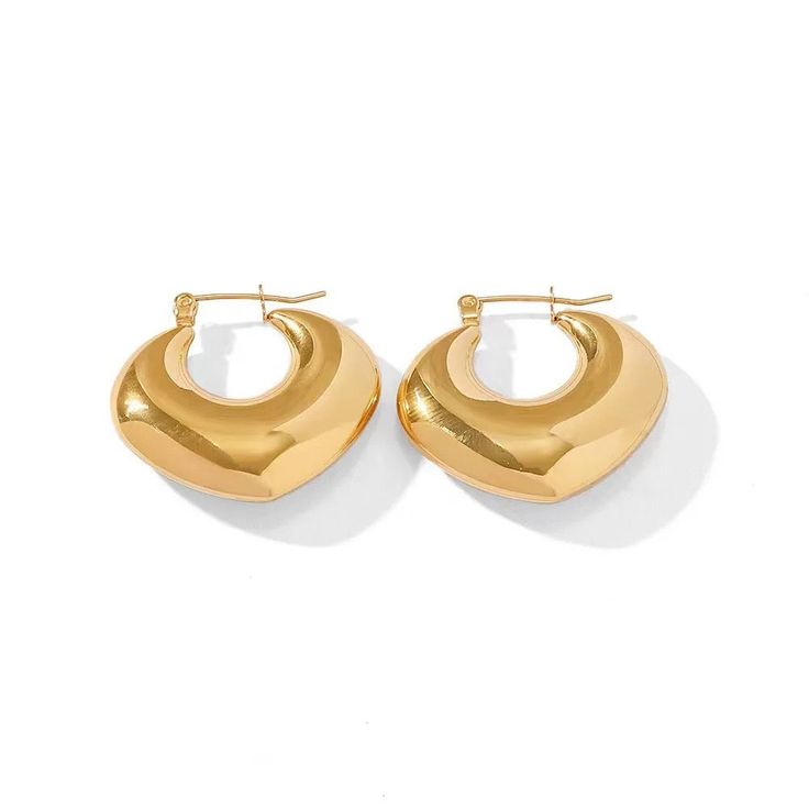 Stainless steel14 k gold platedWaterproofHypoallergenicSize: 30,3mmWeight 8,7 G pair Follow us on ig @valent_accessories All our jewelry is made of stainless steel.For gold details, we have added 18K gold plating.18K gold plating. This means the color will last a long time (at least a few years).long time (at least a few years). It does not discolor and does notscratches.* All our products are made of stainless steelstainless steel, so they are waterproof!* All products are free of nickel, lead Waterproof Earrings, Lady D, Stainless Steel Lighting, Earrings Design, Steel Earrings, Jewellery Storage, Steel Design, Sweat Proof, Stainless Steel Earrings