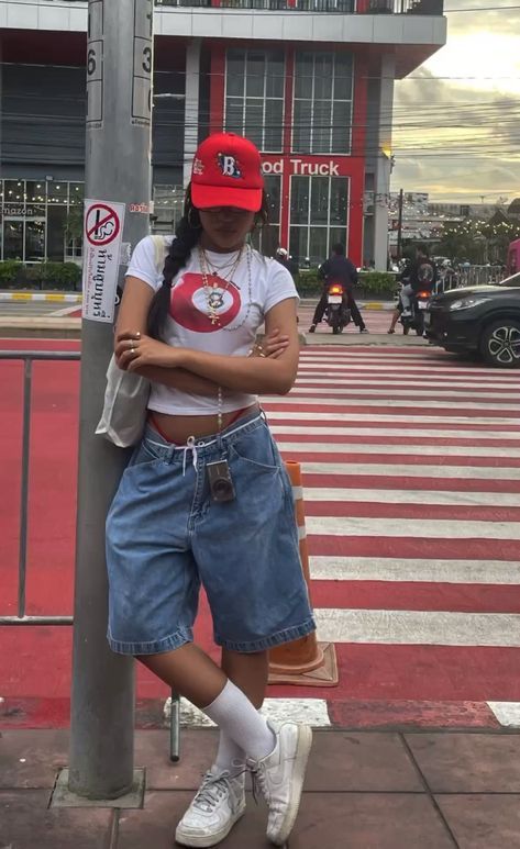 Celana Fashion, Street Style Outfits Casual, Asian Streetwear, Streetwear Girl, Streetwear Inspo, Downtown Outfits, Outfit Inspo Casual, Looks Street Style, Swaggy Outfits