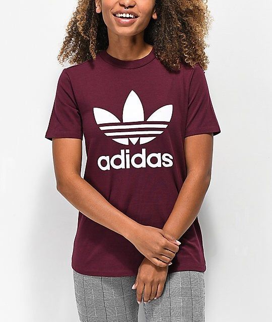 Adidas Maroon Top. Never worn. Emoji Tshirts, Skyrim Fanart, Fall Fashion Outfits Casual, Mira Duma, Agyness Deyn, Light Burgundy, Burgundy Colour, Adidas Trefoil, Vsco Girl