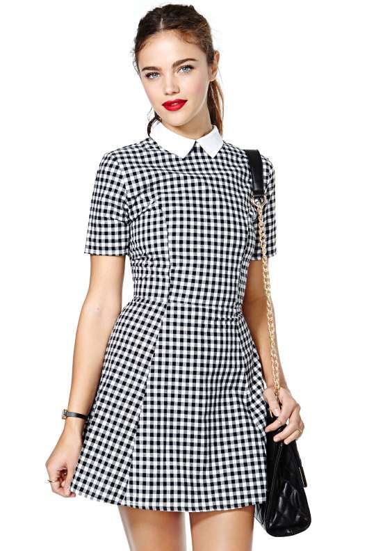 Motel Joni Dress - Back In Stock Checkered Dress, Sport Chic, Gingham Dress, Mode Inspiration, Collar Dress, Latest Fashion For Women, Skater Dress, Preppy Style, Lany