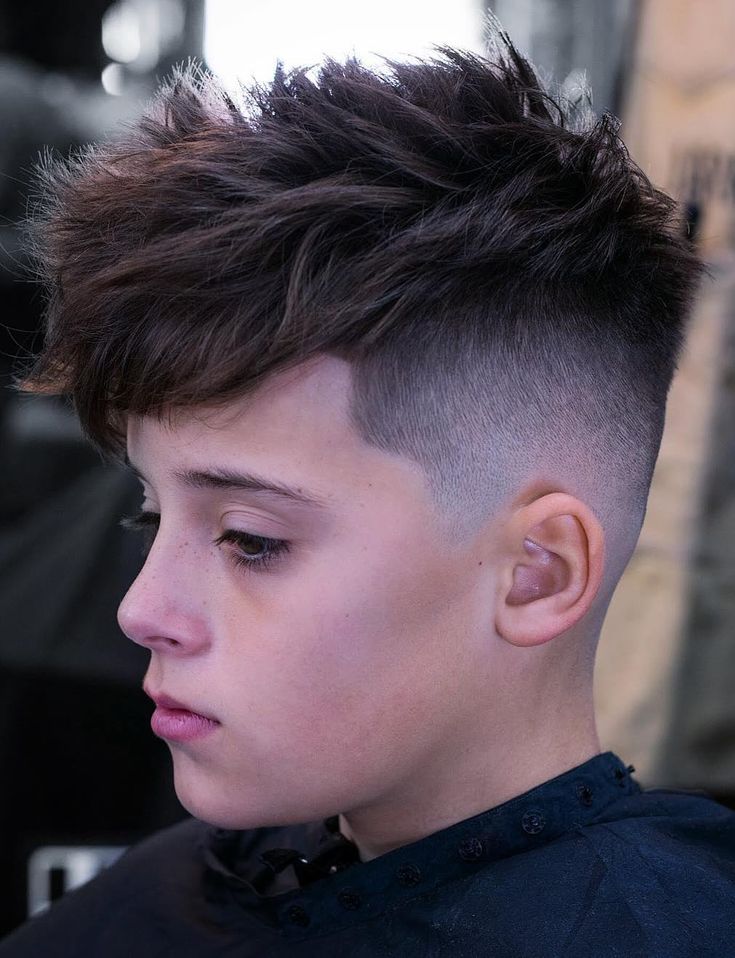 French Inspired Textured Crop Lil Boy Hairstyles, Face From Side, Kids Fade Haircut, Oscars Hair, Popular Boys Haircuts, Oscar Hairstyles, Haircuts For Boys, French Crop, Kids Haircuts